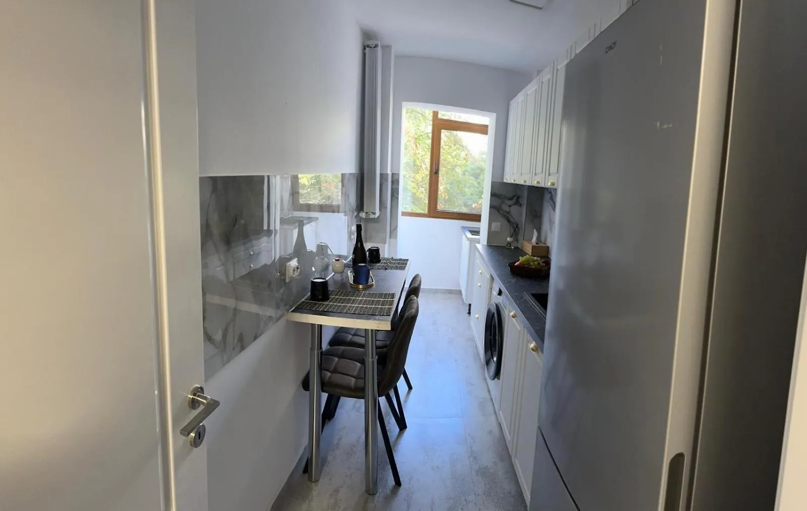 Appartement Studio Kiki By The Lujerului Metro Station Boekarest